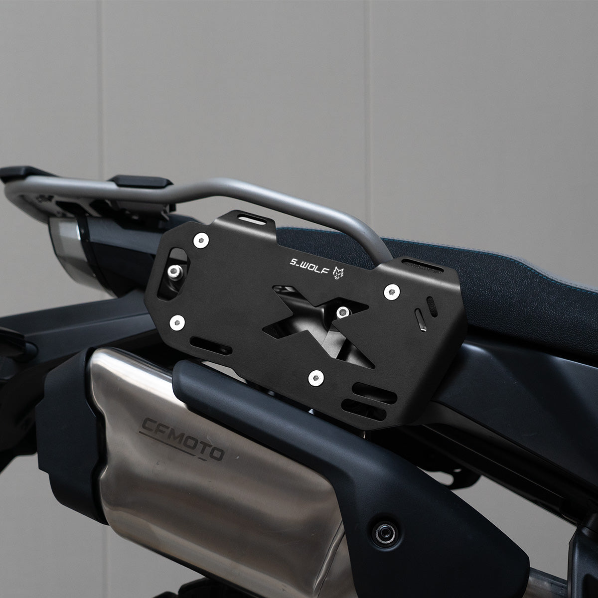 SIDE EXTENSION PANEL - CF 800MTX
